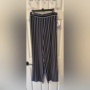 NWT Carolina Belle pull on pant, size small